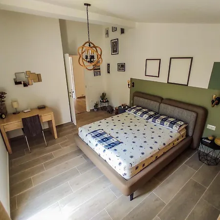 Luxurious Attic アパート *